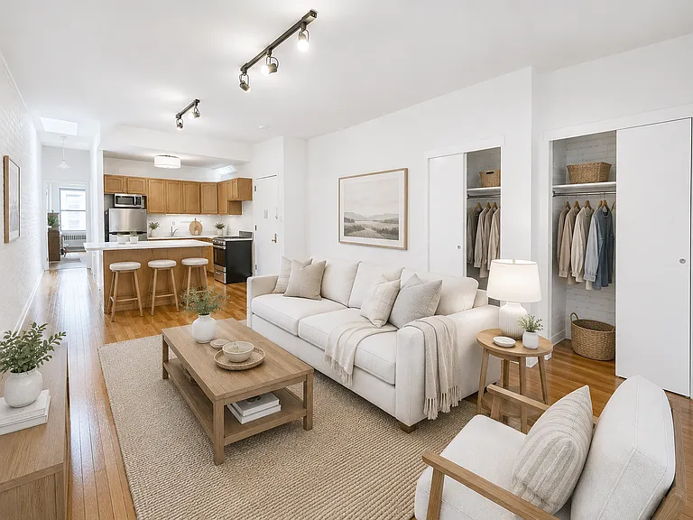 314 W 52nd St #4 — Photo 3
