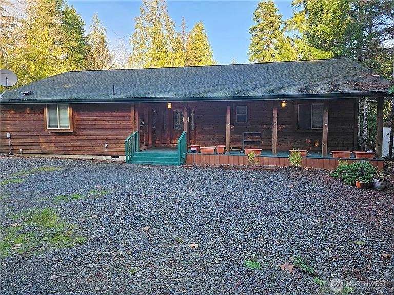 70 Dogwood Ln — Photo 12