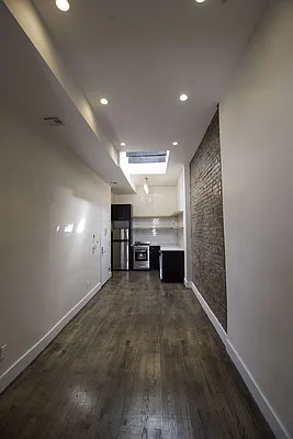 Rented by Nooklyn NYC LLC | media 28