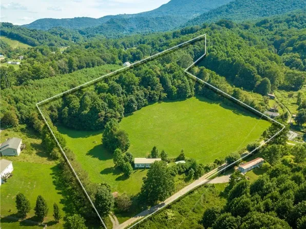 205 Clay Wilson Drive, Zionville, NC 28698