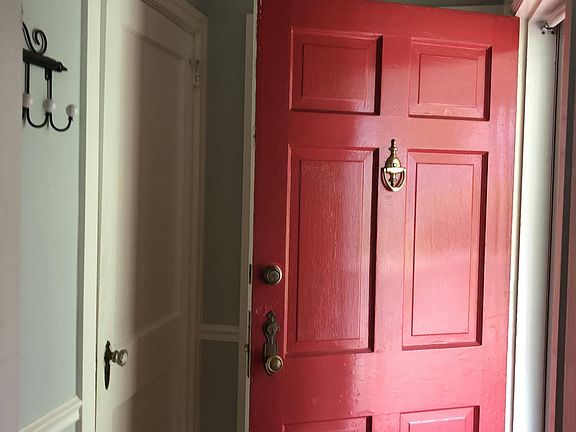 Entry Foyer
