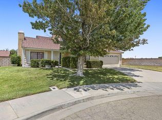 1649 W Milling St, Lancaster, CA 93534