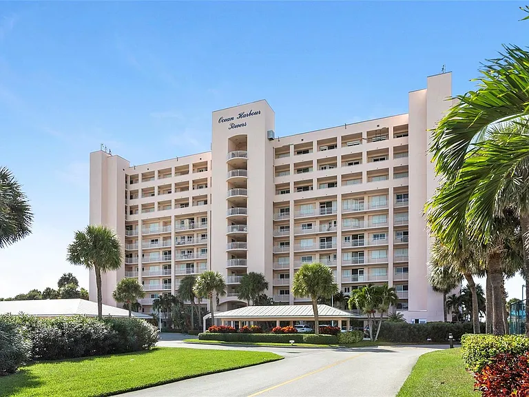 5167 N Highway A1A #603 — Photo 1