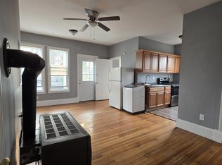 108 Pine St, Nashua, NH 03060