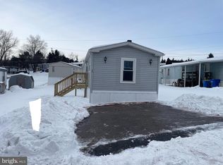 5145 N Susquehanna Trl Trailer 52, York, PA 17406
