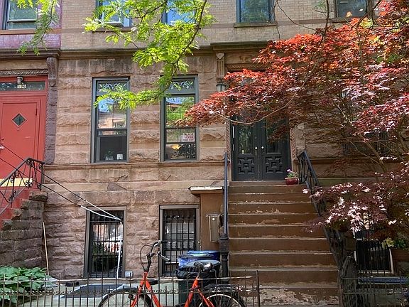 5th image of 594 Saint Marks Ave #2R