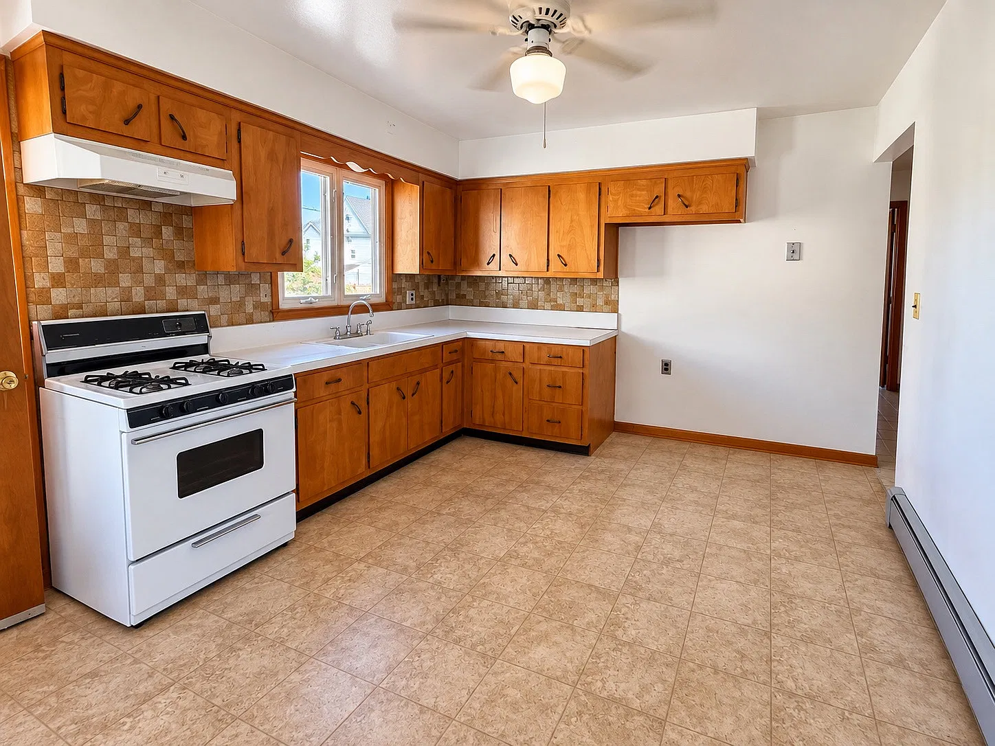3 bed, $2,500 — Photo 4