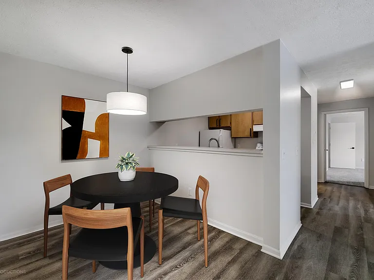 Port Crossing Apartments — Photo 56