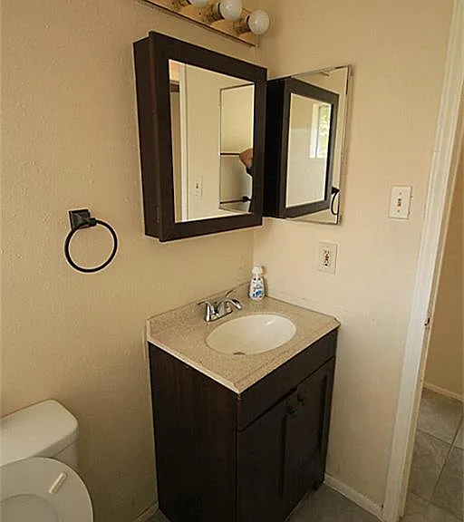 24002 Silversmith Ln — Photo 15