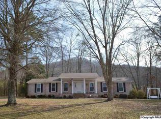 1465 Peck Hollow Rd, Somerville, AL 35670