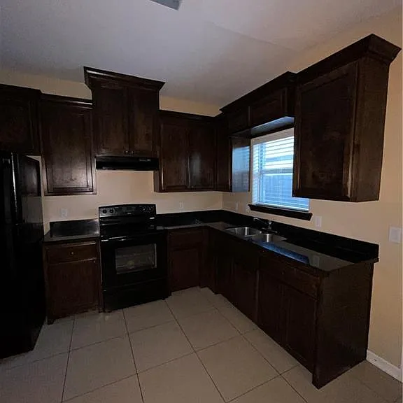 2605 E Franklin Ave #4 — Photo 4