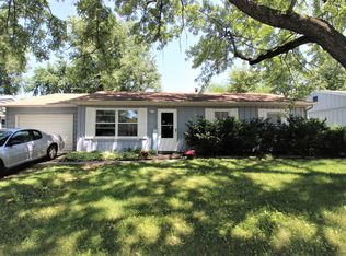 1229 Mount Vernon Dr, Bloomington, IL