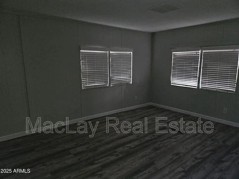 720 S 97th Pl — Photo 5