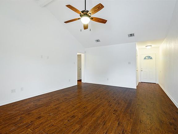 5th image of 2943 E Pepperidge Dr