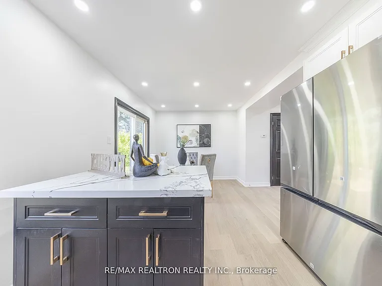 14 Grassmere Ct — Photo 12