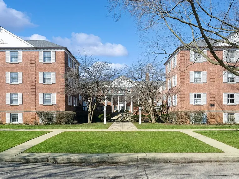 1400 Hinman Ave #G — Photo 1