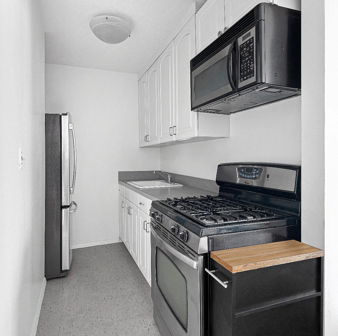 1601 3rd Avenue — Photo 3