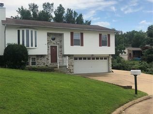 2926 Mahogany Ln, Arnold, MO 63010