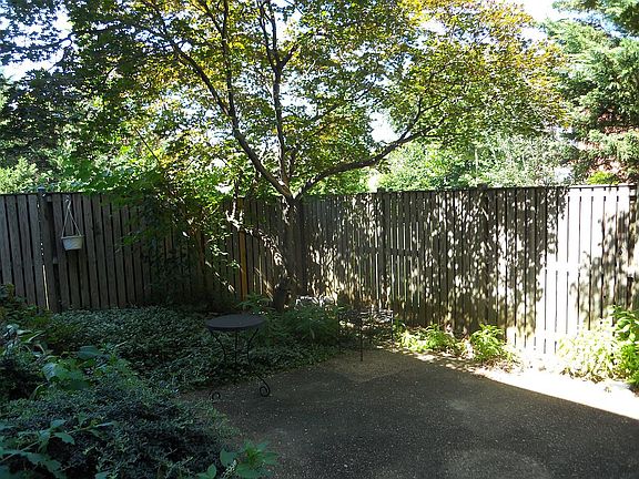  fenced patio,w/ 2 trees! 