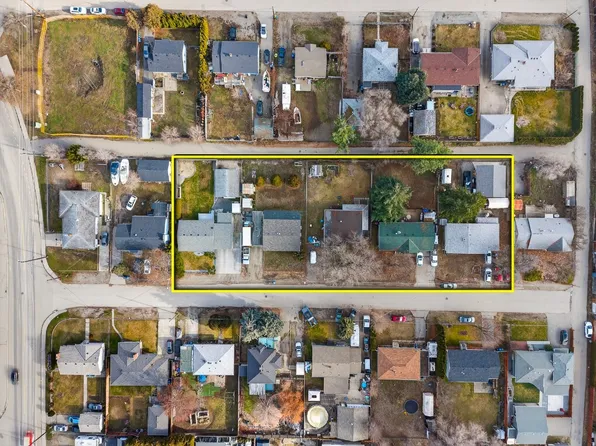 465 Donhauser Rd, Kelowna, BC V1X 3G2