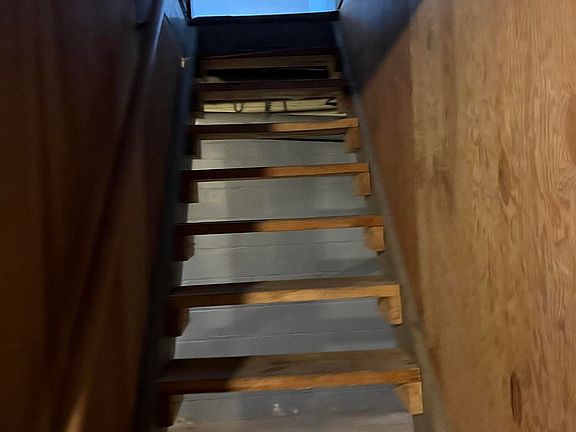 4th image of 1255 E Colfax Ave