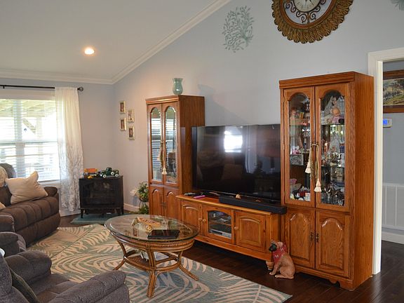 5th image of 3286 Barbourville Rd