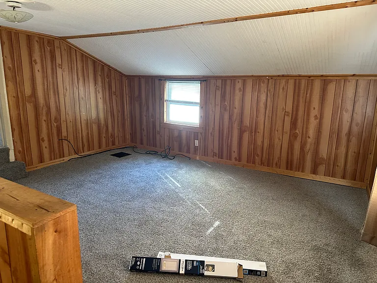 295 N Locust Point Rd — Photo 13