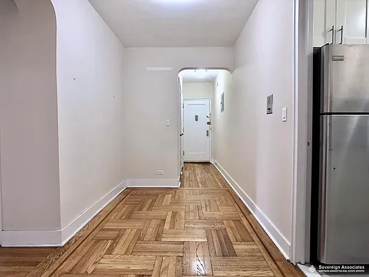 Rented by Sovereign Associates | media 11