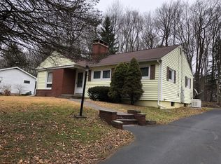 3137 Hemlock Hill Rd, Pocono Pines, PA 18350