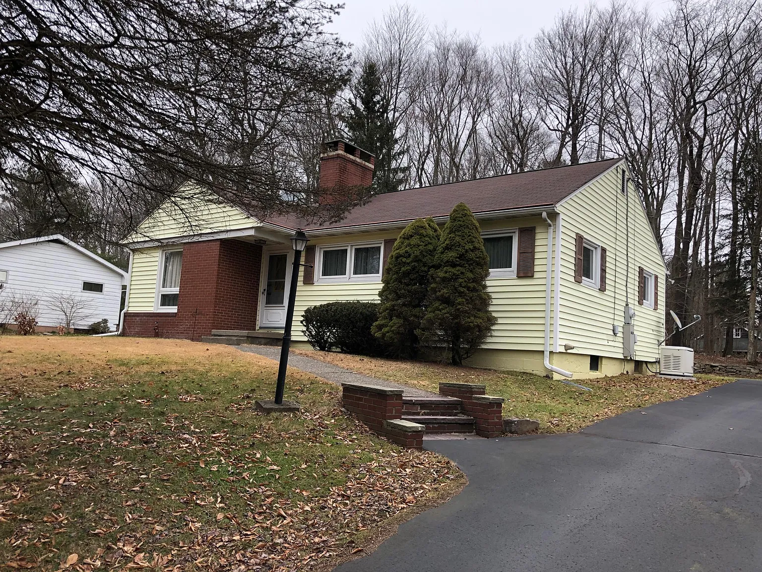 3137 Hemlock Hill Rd photo 1