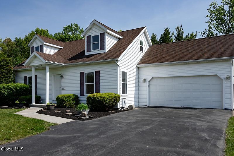 3rd image of 420 Helderview Drive