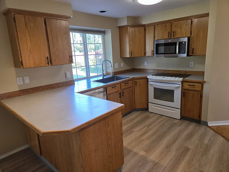 10101 NE 55th Ave — Photo 9