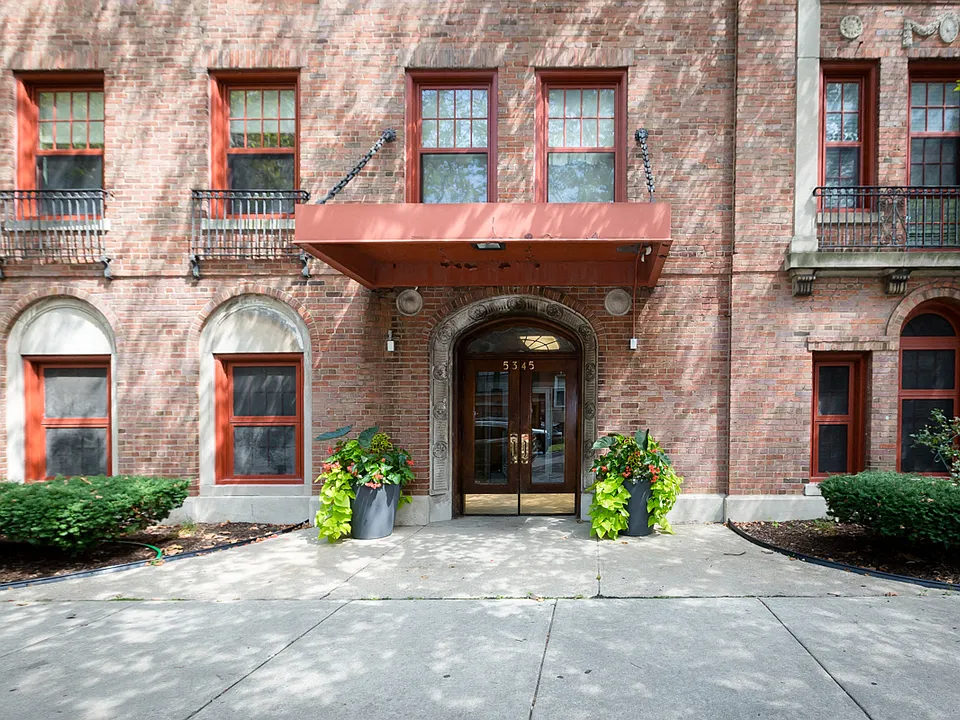 Ivy at Harper