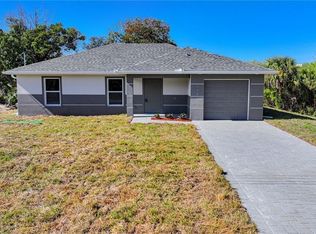 2911 30th St W, Lehigh Acres, FL 33971