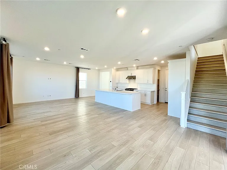 27812 Marquee Dr — Photo 9