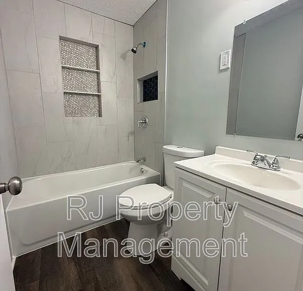 332 Flynn Rd — Photo 6