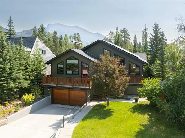1712 W 11th Ave, Canmore, AB T1W 1V2