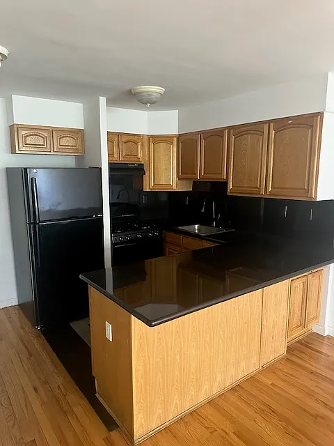 Building Photo - 1417 Stanley Ave #1
