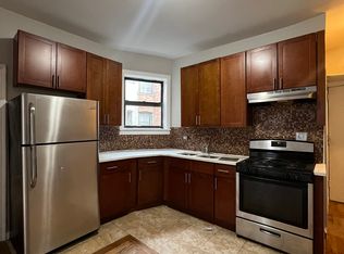 1243 36th St APT 2R, Brooklyn, NY 11218