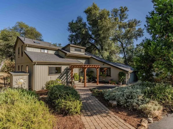 17072 Robinson Rd, Sutter Creek, CA 95685