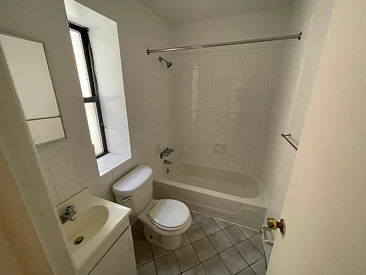 Rented by Hirsch Enterprises Incorporated | media 9