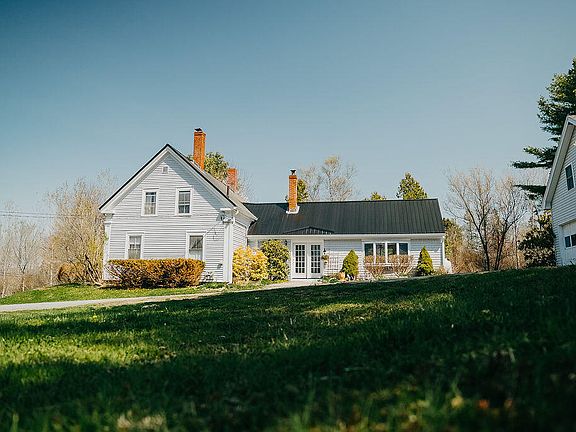 3rd image of 1083 River Road