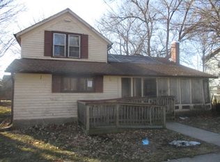 1498 Mill St, Burlington, WI 53105