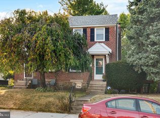 544 Overlook Rd, Philadelphia, PA 19128