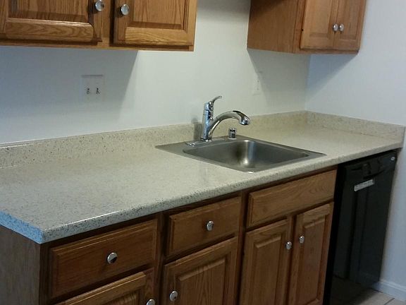 4th image of 2405 Normandy Square Pl APT B