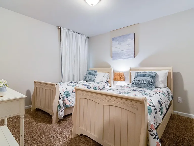 109 Red Pine Dr — Photo 9