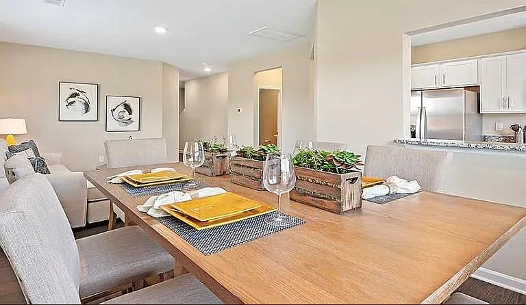 7104 N Mills Rd — Photo 35