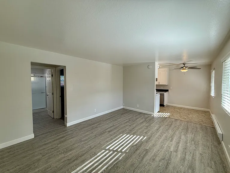 Mosaic Apartments — Photo 36