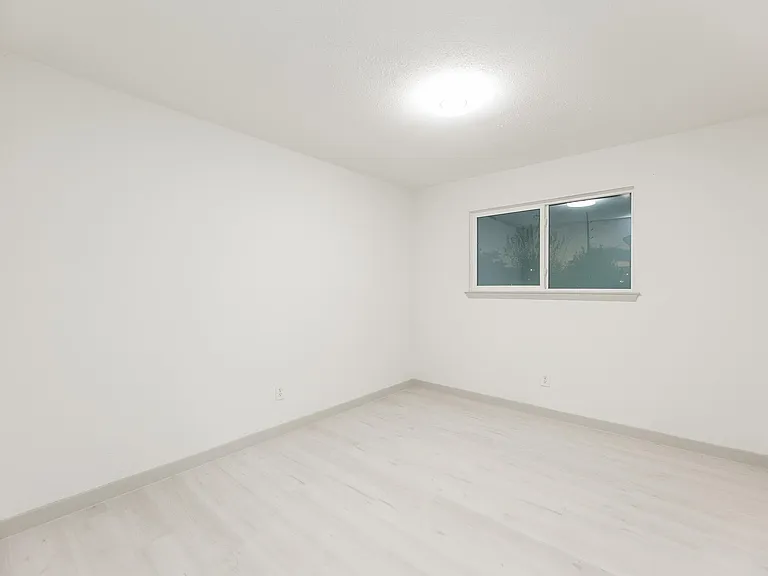 7115 Falling Waters Dr — Photo 27