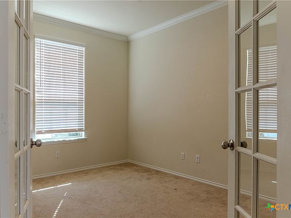 5th image of 620 English Oak St